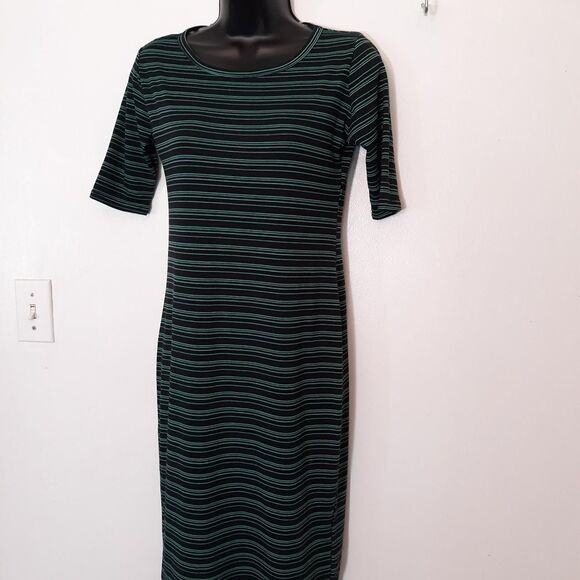 Lularoe Women's Black and Green Dress - Picture 1 of 4